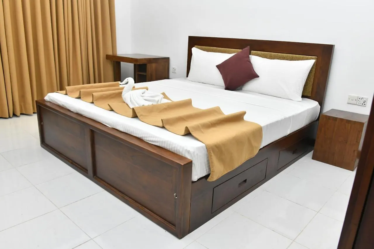 Urban Deck Bed & Breakfast Colombo