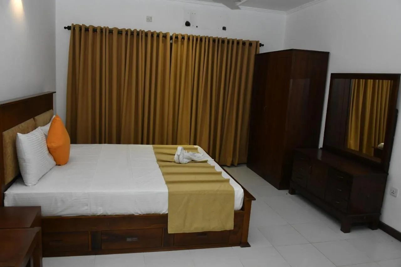 Urban Deck Bed & Breakfast Colombo