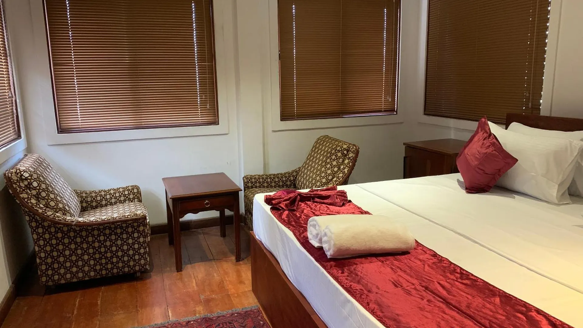 Urban Deck Bed & Breakfast Colombo Sri Lanka