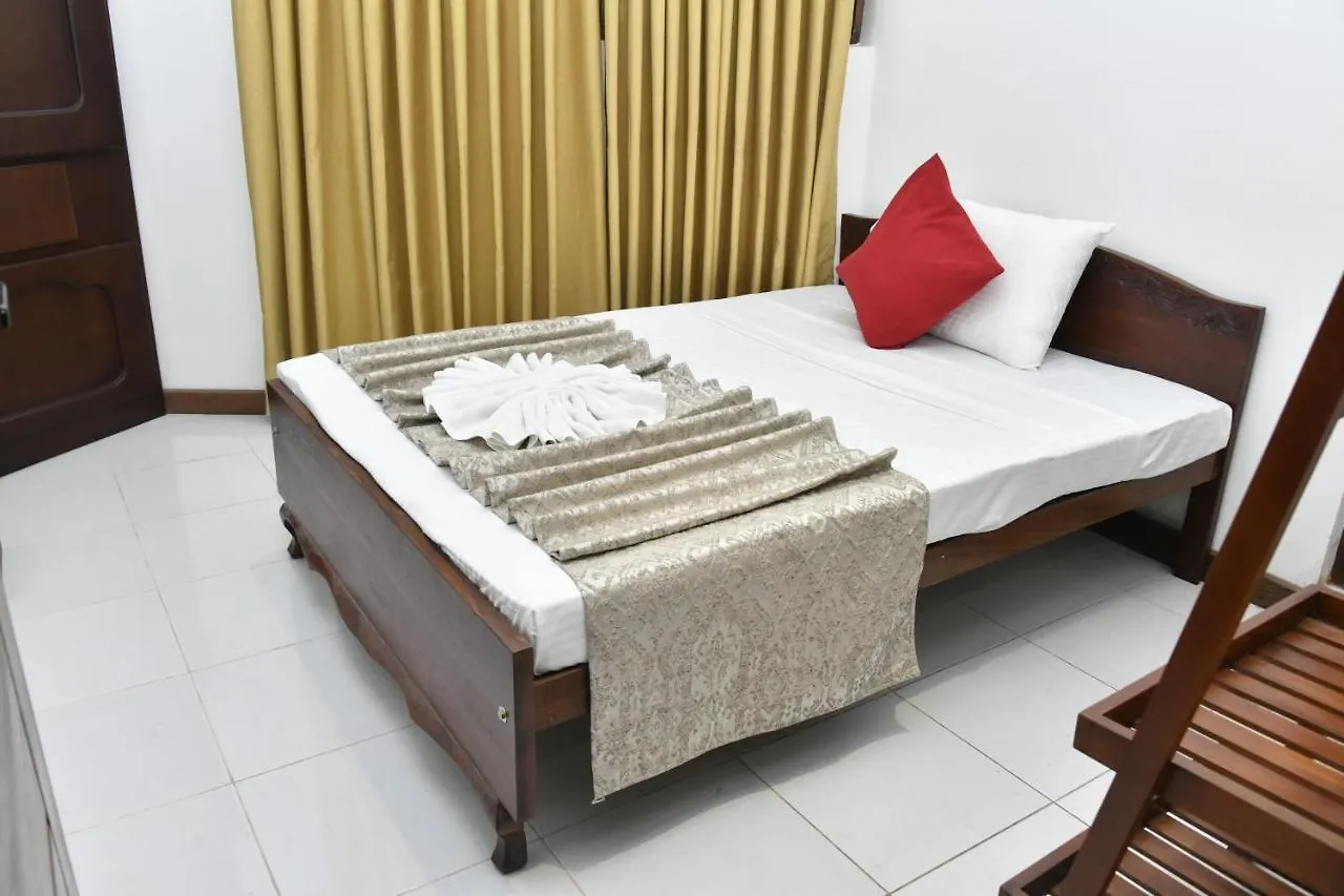 Urban Deck Bed & Breakfast Colombo