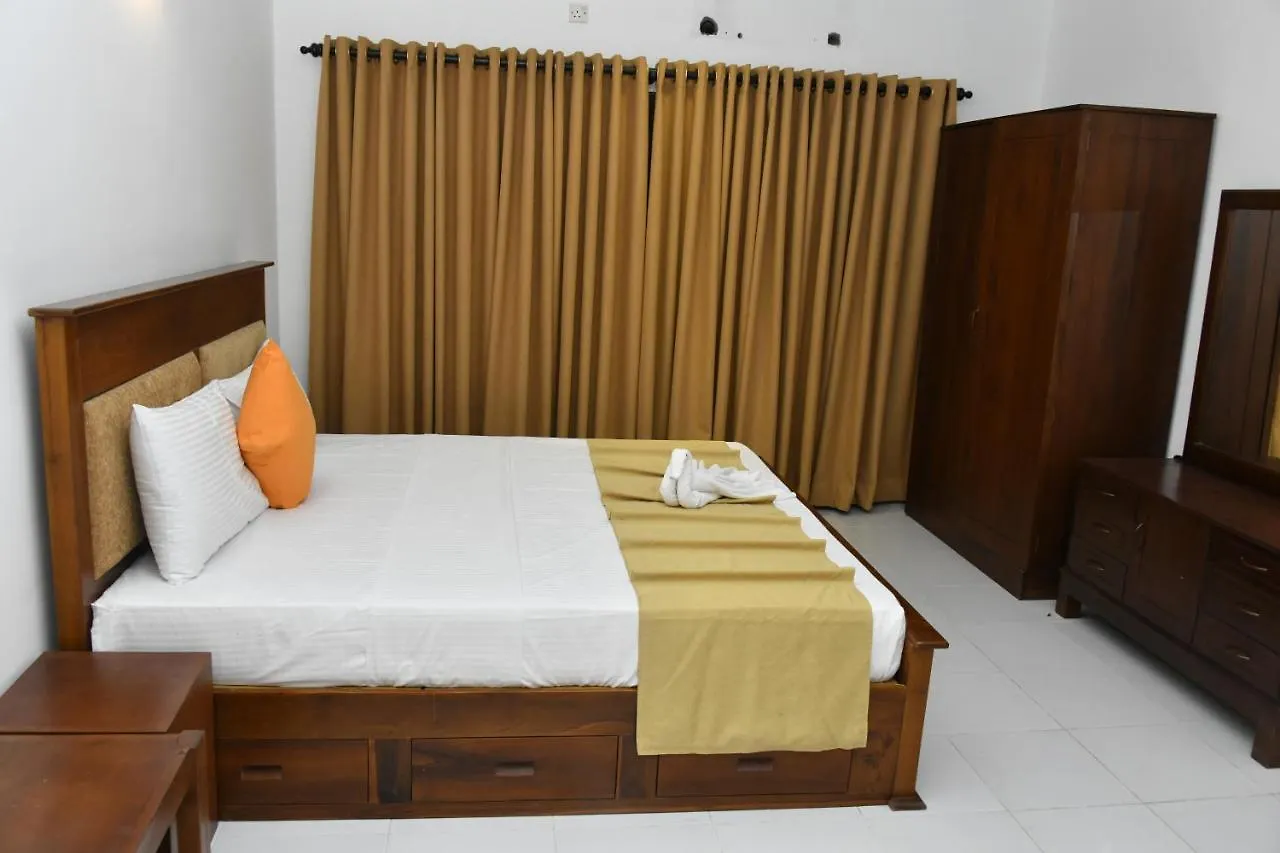 Urban Deck Bed and Breakfast Colombo Bed & Breakfast