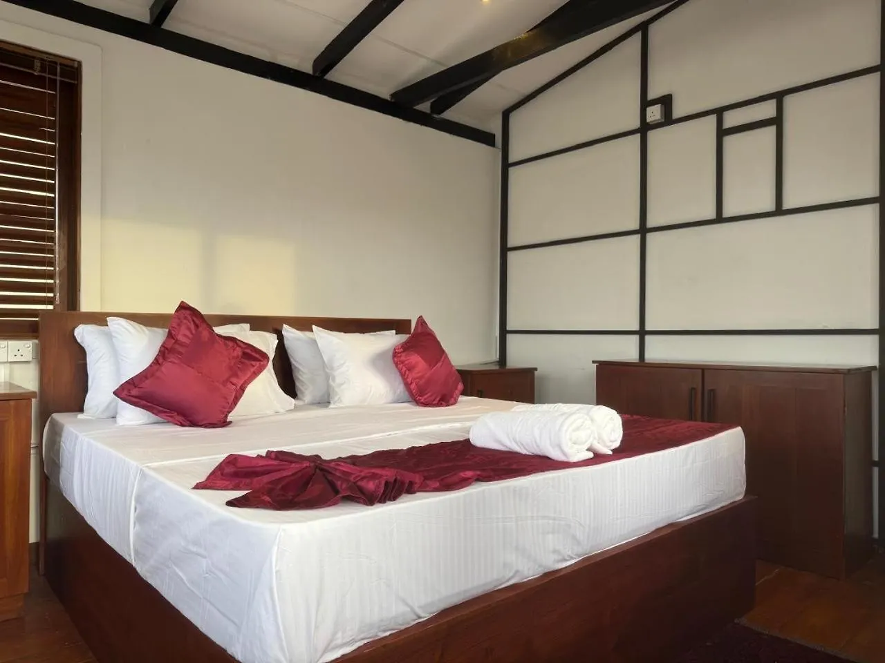 Urban Deck Bed & Breakfast Colombo